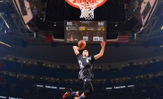 九游娱乐网站-防线觉醒与锋线收割，德里赫特爆发与波兰终结毕尔巴鄂的战术启示