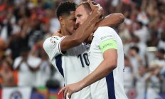 九游VIP-英格兰队成功战胜对手，晋级半决赛