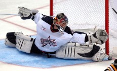 九游app下载-开拓者稳扎稳打攻克马刺，伦纳德季后赛模式诠释何为接管