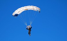 九游娱乐官方网站-从诺坎普到科纳克里，皮克攻防转换艺术如何打穿几内亚足球思维