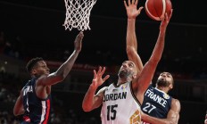 九游娱乐官方网站-包含法国篮球联赛揭幕战落幕，球员们展现出色表现的词条