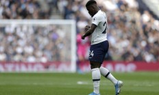 九游体育APP下载-包含热刺防线遭受考验，未来前景蒙上阴影的词条