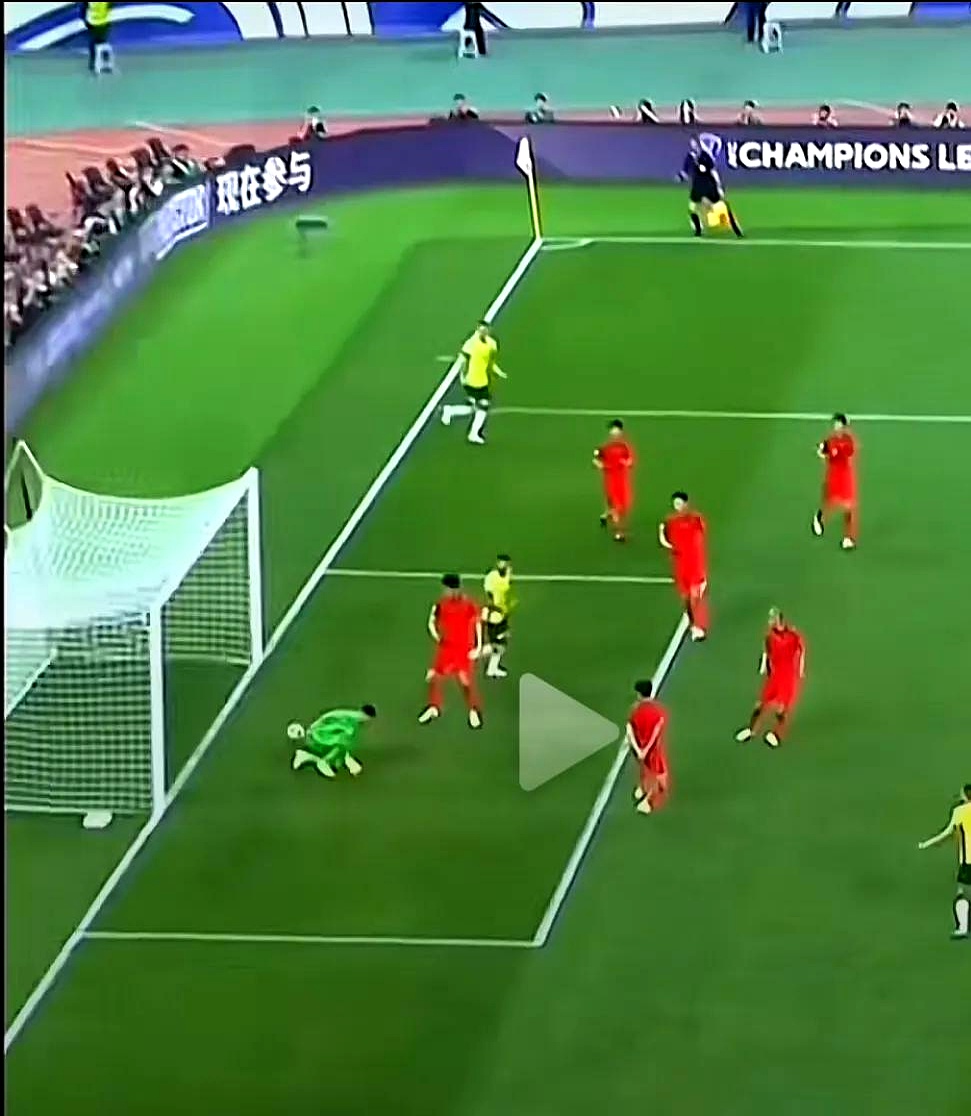 后卫稳固防守，法甲球队零封对手