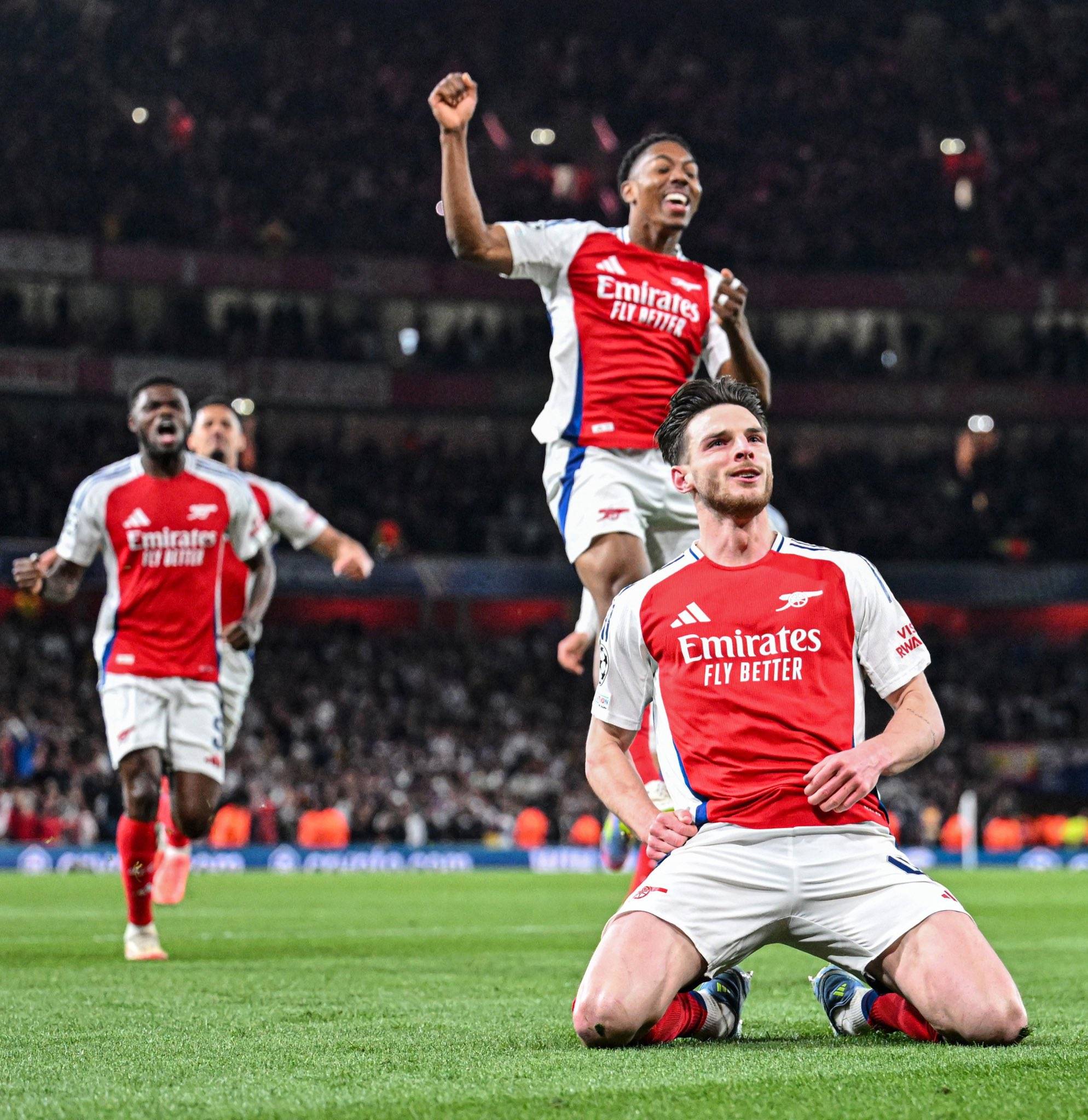 包含佛罗伦萨锋线组合火爆，球队下轮比赛或再破四球的词条