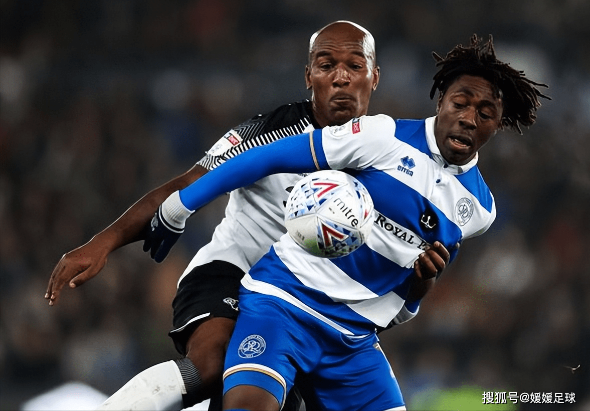 包含斯托克城战平哈德斯菲尔德，难分胜负的词条