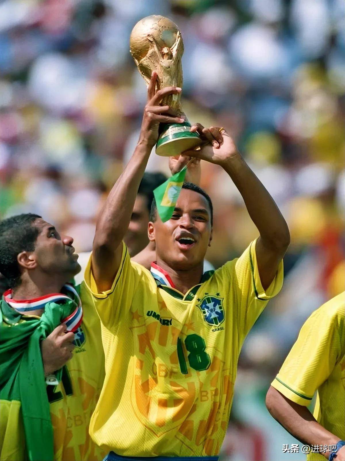 关于巴西强势那不勒斯,穆勒绝境逆转的信息 关于巴西强势那不勒斯,穆勒绝境逆转的信息