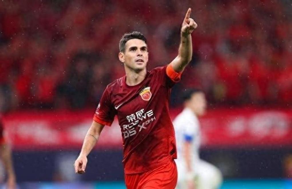 包含上港客场不敌鲁能，遭遇横扫的词条