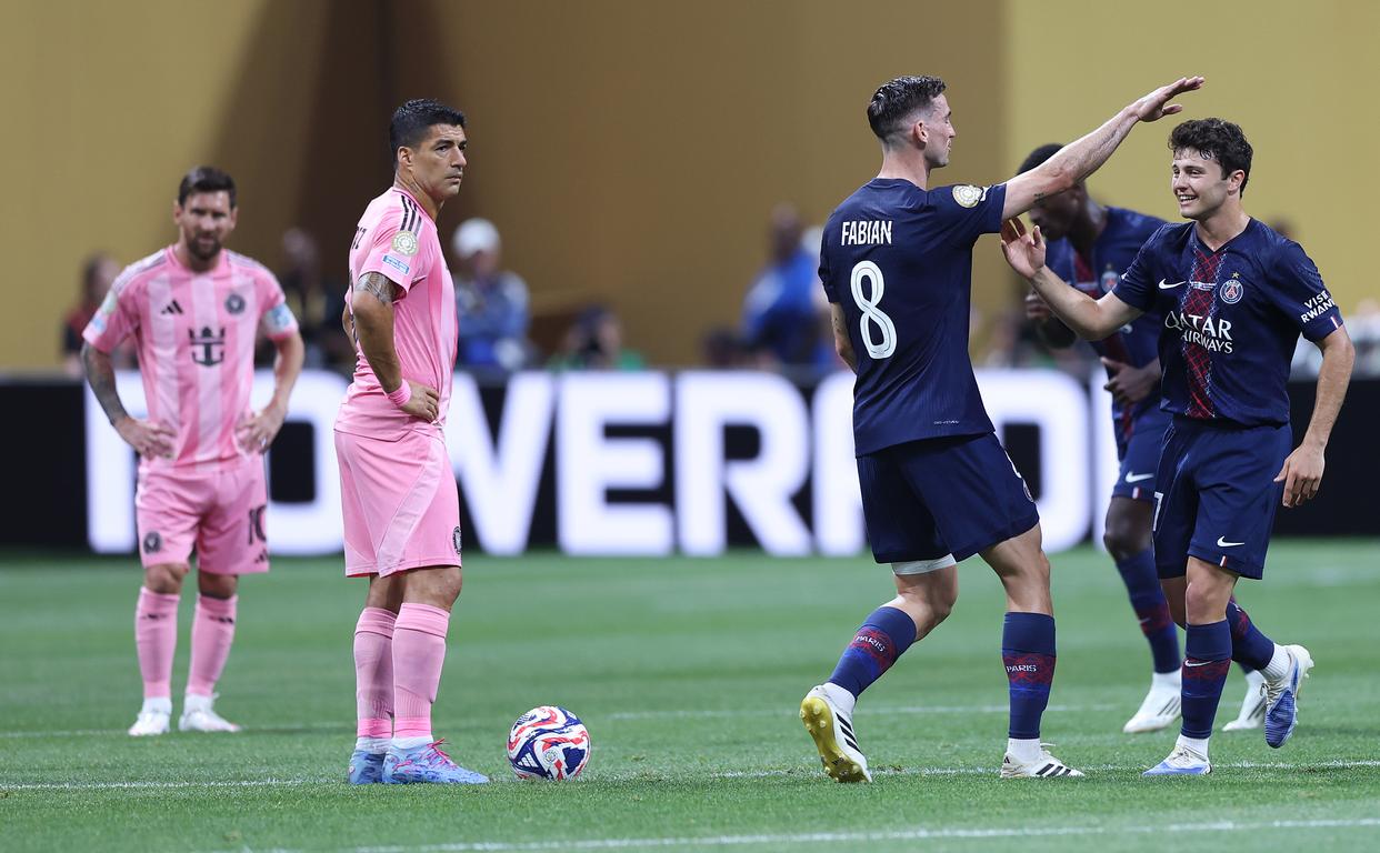 巴黎圣日耳曼击败俄罗斯冠军晋级