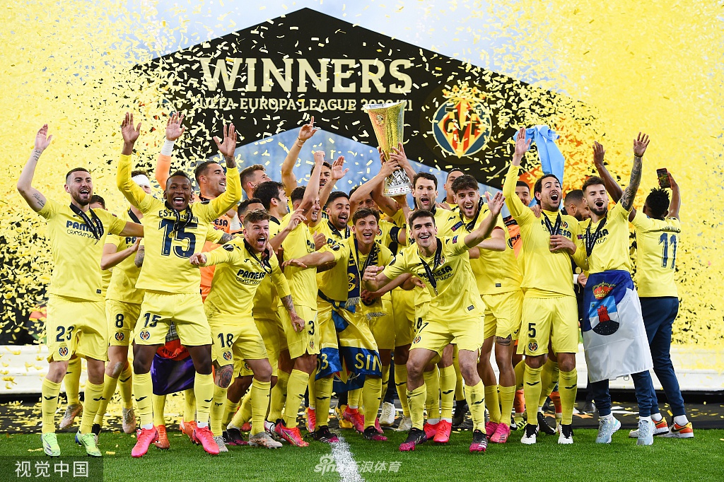 包含曼联客场较劲比利亚雷亚尔，小组次名晋级的词条