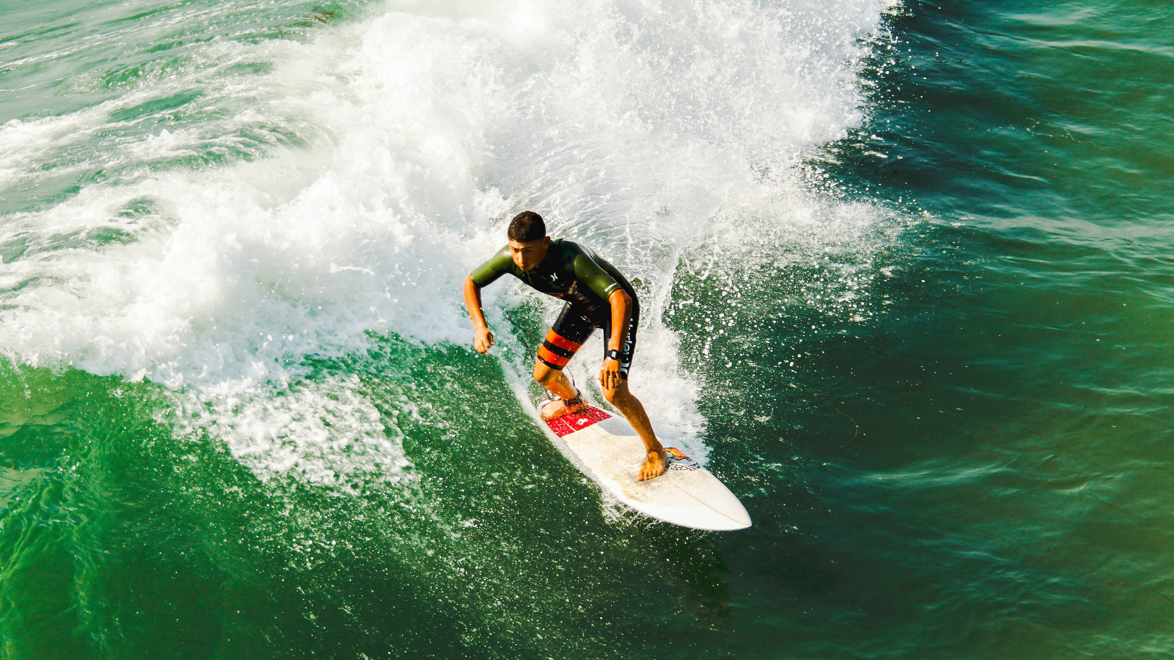 奥运周期关键战焦点战,灰熊压制马刺,新一代力量崛起